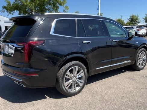 Used 2021 Cadillac XT6 Premium Luxury AWD/4WD image 7