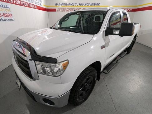Used 2012 Toyota Tundra 4x4 Double Cab w/ Tow Pkg image 3