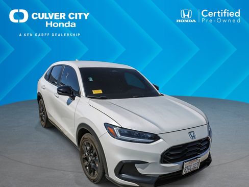 Used 2025 Honda HR-V Sport image 1