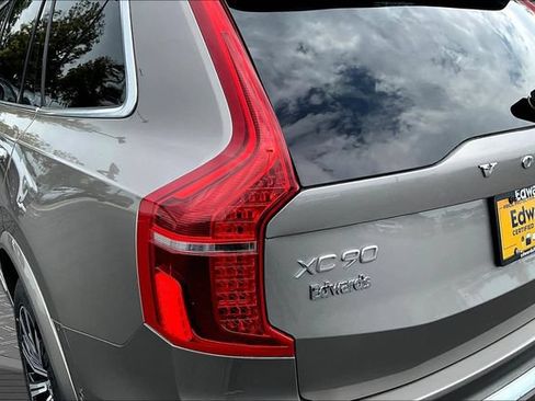 Used 2022 Volvo XC90 T8 Inscription AWD/4WD image 22