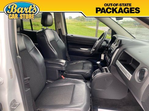 Used 2014 Jeep Compass Latitude AWD/4WD image 15