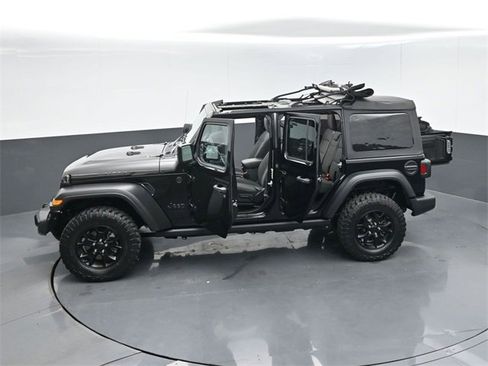 Used 2022 Jeep Wrangler Unlimited Sport image 57