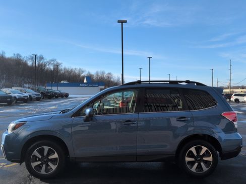 Used 2017 Subaru Forester 2.5i Limited image 5