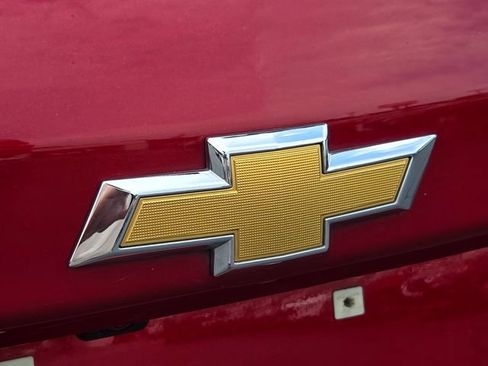 Used 2019 Chevrolet Equinox LT w/ Driver Convenience Package FWD image 17