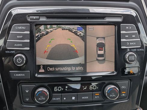 Used 2023 Nissan Maxima SR w/ Sport Mat Group FWD image 26
