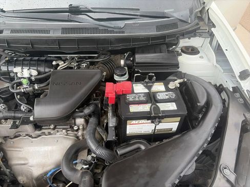 Used 2013 Nissan Rogue SV FWD image 35