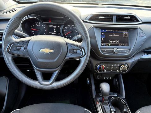 Used 2023 Chevrolet TrailBlazer LT image 15