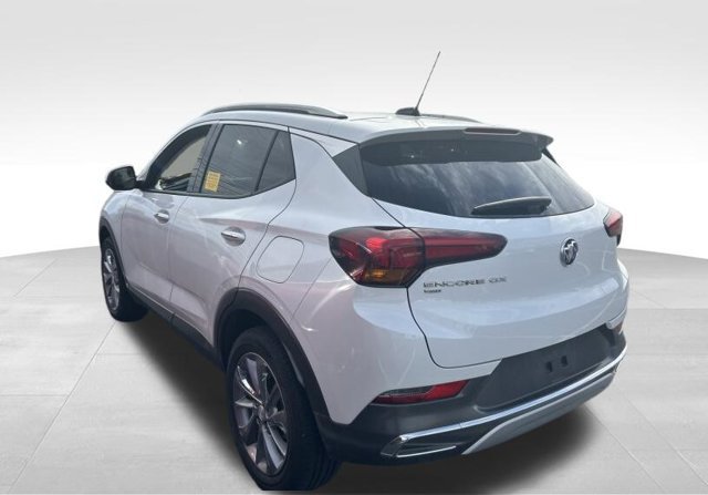 Used 2023 Buick Encore GX Essence w/ Experience Buick Package AWD/4WD image 3