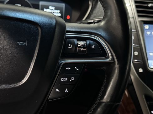 Used 2020 Lincoln Nautilus Reserve image 31