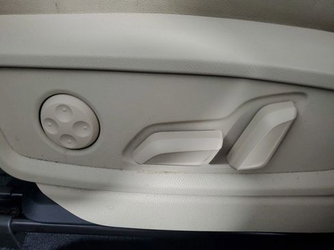 Used 2025 Audi Q5 2.0T Premium Plus w/ Premium Plus Package image 21