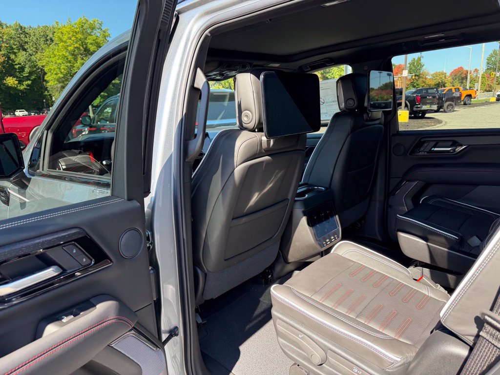 New 2027 GMC Yukon AT4 Ultimate AWD/4WD image 18