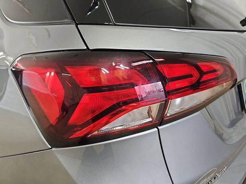 Certified 2024 Chevrolet Equinox LT w/ LPO, Floor Liner Package image 40