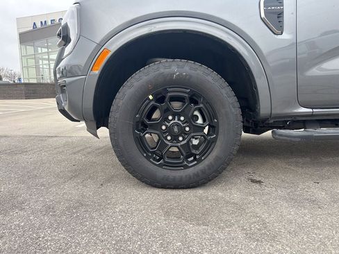 New 2026 Ford Ranger Lariat w/ Black Appearance Package image 33
