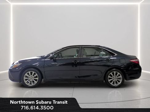 Used 2015 Toyota Camry XLE w/ Moonroof Package FWD image 2