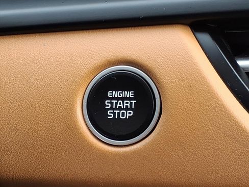 Used 2024 Kia Seltos EX image 19