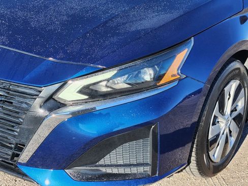 Used 2024 Nissan Altima 2.5 S image 10