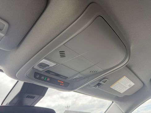 Used 2024 Chevrolet Equinox LS w/ LS Convenience Package FWD image 18
