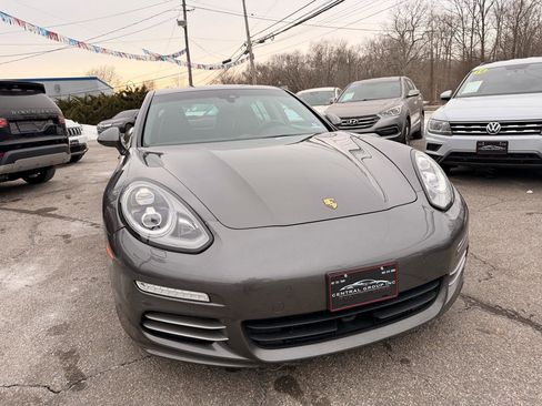 Used 2015 Porsche Panamera 4 w/ Premium Package image 9