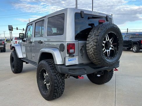 Used 2016 Jeep Wrangler Unlimited Rubicon image 14