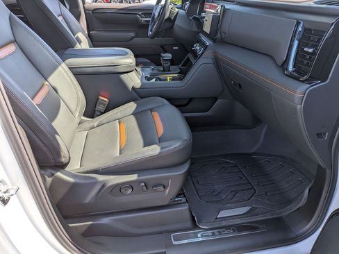 Used 2025 GMC Sierra 1500 AT4 w/ AT4 Premium Package image 36