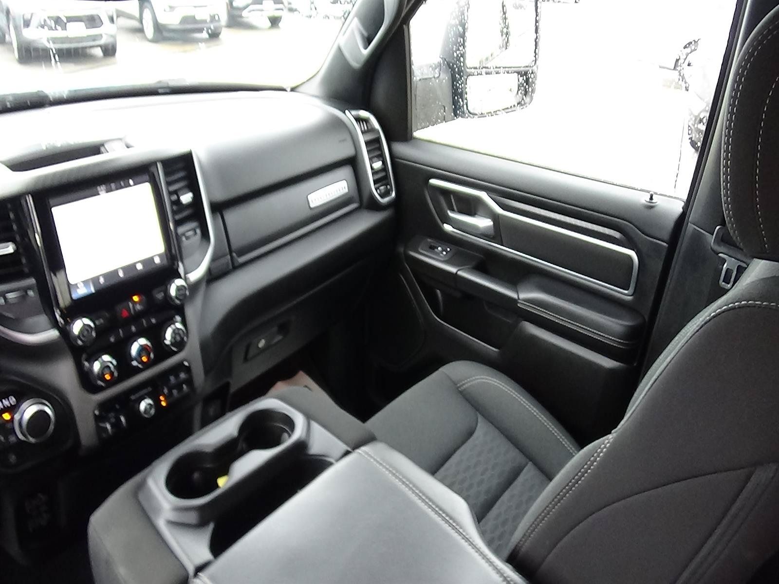Used 2025 RAM 1500 Big Horn AWD/4WD image 13