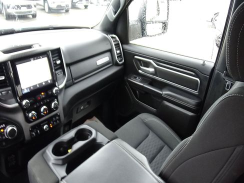 Certified 2025 RAM 1500 Big Horn AWD/4WD image 13