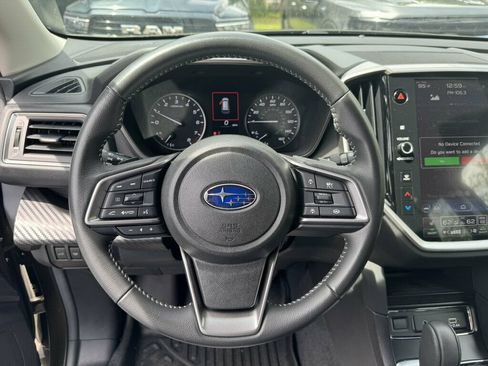 Used 2025 Subaru Ascent Premium AWD/4WD image 5