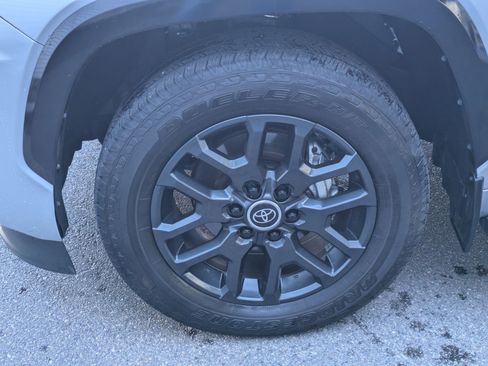 Used 2024 Toyota Sequoia Platinum AWD/4WD image 11