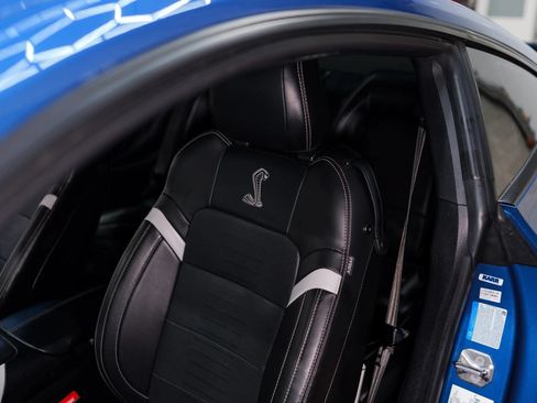 Used 2021 Ford Mustang Shelby GT500 w/ Technology Package RWD image 30