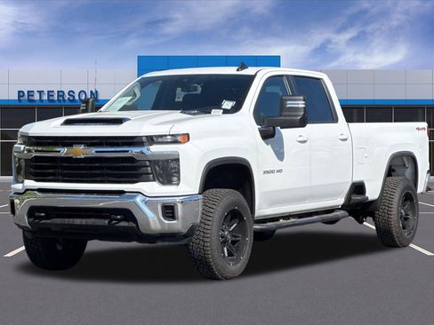 Used 2024 Chevrolet Silverado 3500 LT AWD/4WD image 8