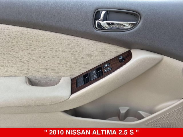 Used 2010 Nissan Altima 2.5 S w/ Convenience Pkg FWD image 11