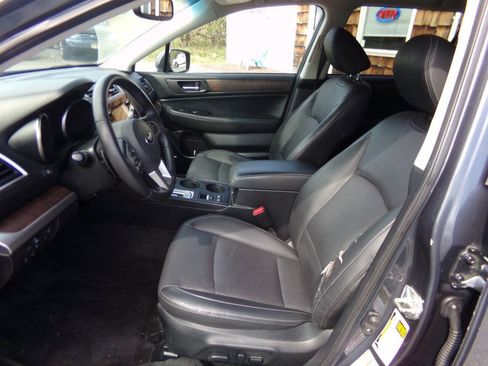 Used 2015 Subaru Outback 2.5i Limited AWD/4WD image 17