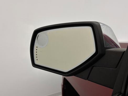 Used 2018 Chevrolet Silverado 1500 LTZ Z71 image 13