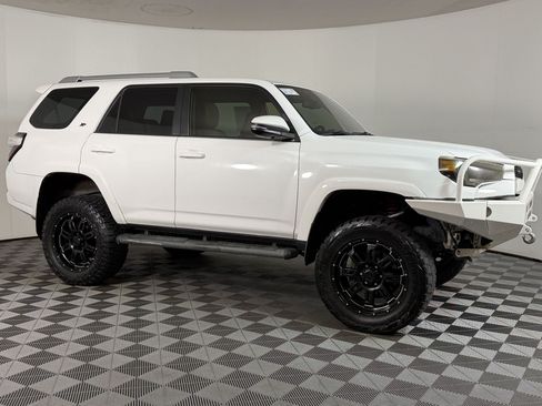 Used 2016 Toyota 4Runner SR5 Premium RWD image 6