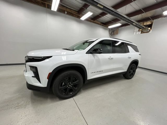 New 2027 Chevrolet Traverse LT w/ Midnight/Sport Edition AWD/4WD image 5