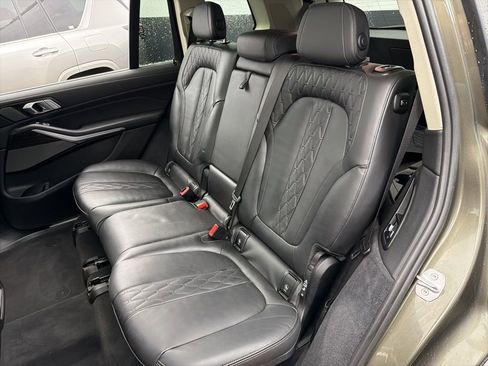 Used 2024 BMW X7 xDrive40i w/ Executive Package image 22