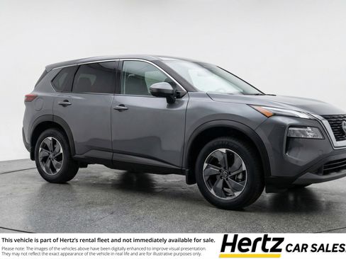 Used 2025 Nissan Rogue SV image 1