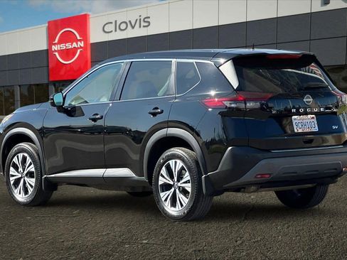 Used 2022 Nissan Rogue SV image 7