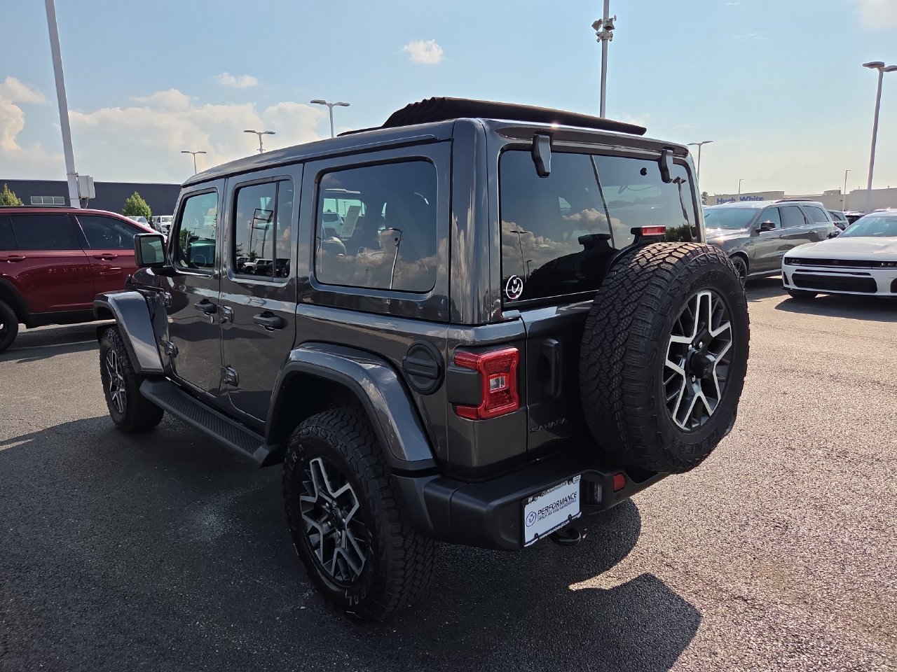 New 2027 Jeep Wrangler Unlimited Sahara AWD/4WD image 28