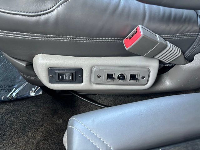 Used 2020 GMC Savana 2500 Extended w/ Enhanced Convenience Package RWD image 33
