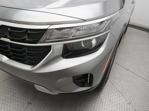 Used 2024 Kia Seltos LX AWD/4WD image 22