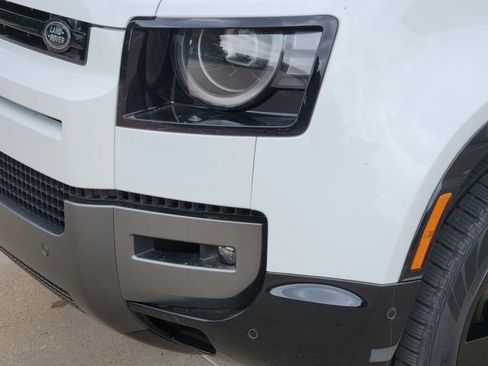 New 2026 Land Rover Defender 110 V8 image 5