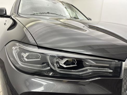 Used 2022 BMW X7 xDrive40i w/ Premium Package AWD/4WD image 18