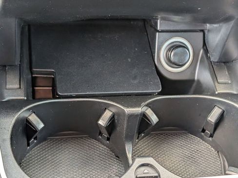 Used 2018 Mercedes-Benz GLC 300 4MATIC image 35