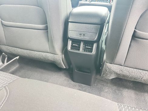 Used 2025 Chevrolet Equinox LT image 24