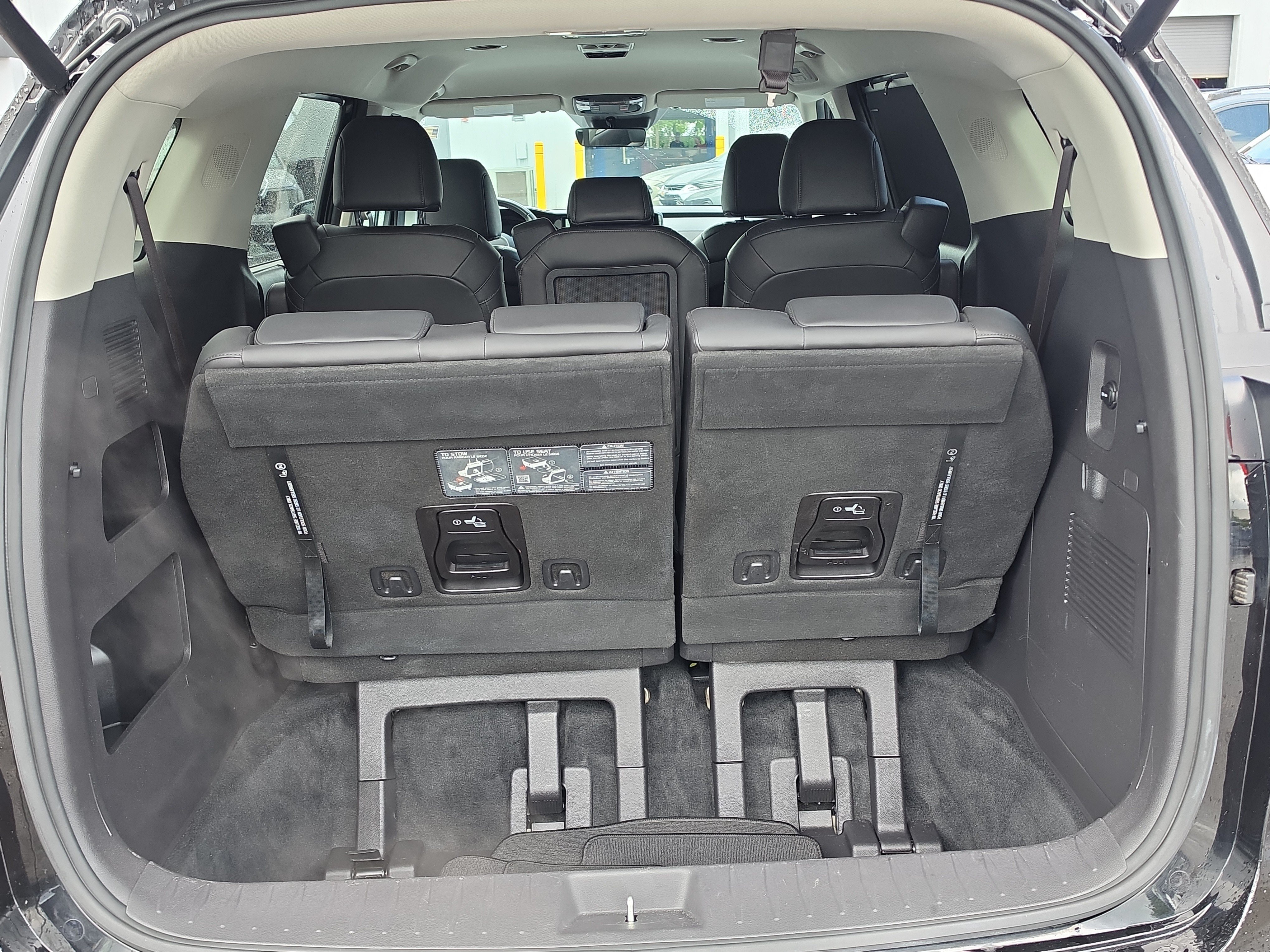 Certified 2024 Kia Carnival EX FWD image 10