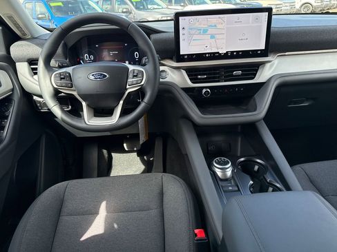 New 2026 Ford Explorer Active image 5