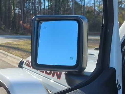 Used 2024 Jeep Wrangler Rubicon image 18