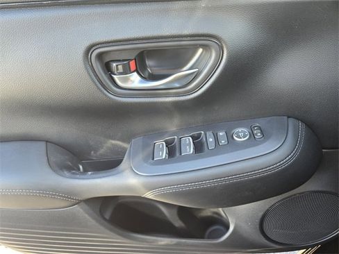 New 2026 Honda HR-V EX-L image 17