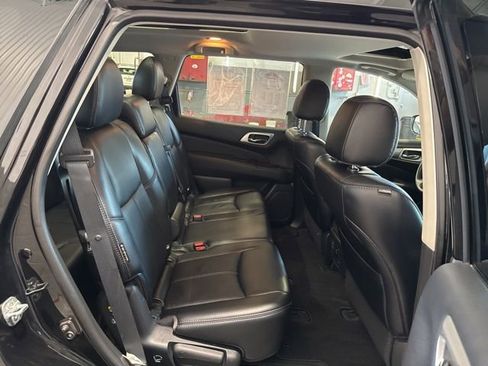 Used 2018 Nissan Pathfinder SL w/ SL Premium Package image 15